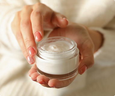 Livre 28 skin care store image 5.png