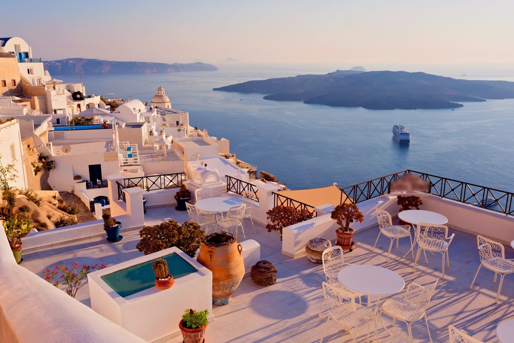 Santorini: Romantismo & Vulcão